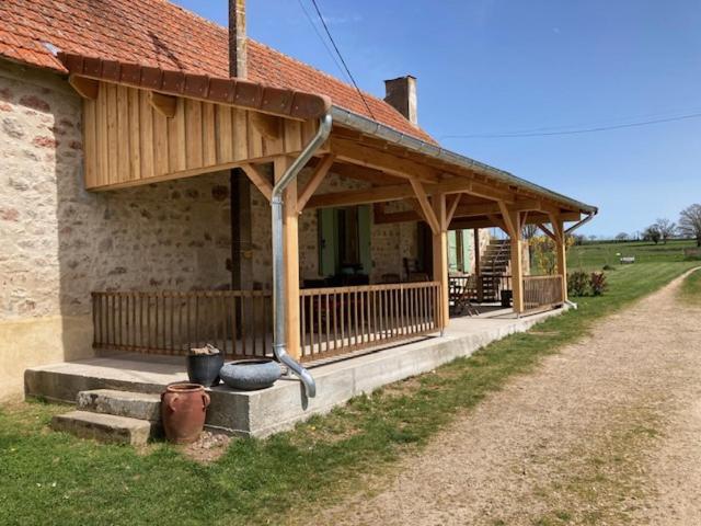 Bed and Breakfast Domaine Les Grands Pérons à Hérisson Extérieur photo